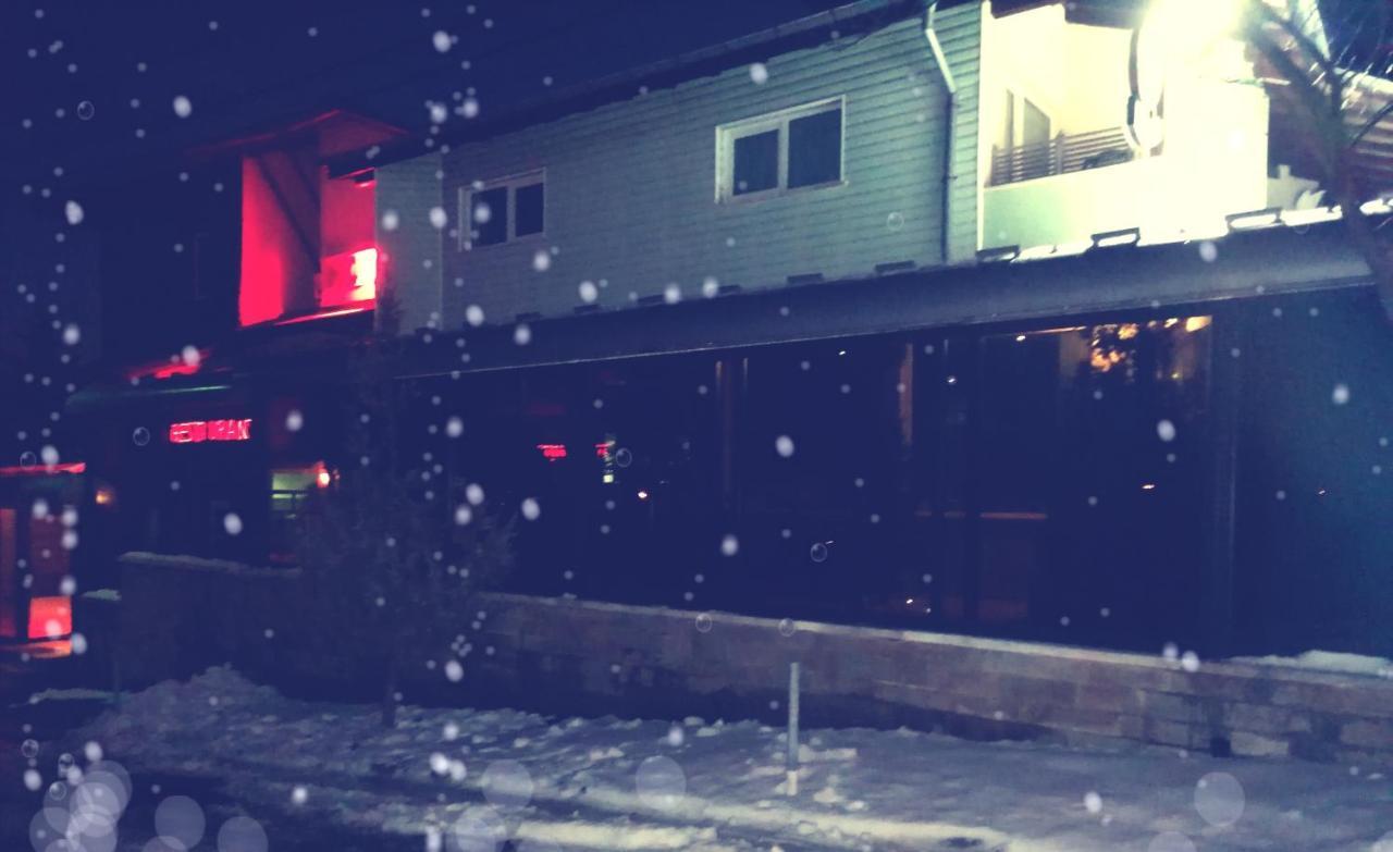 Discret Hotel & Restaurant Vladaya ภายนอก รูปภาพ