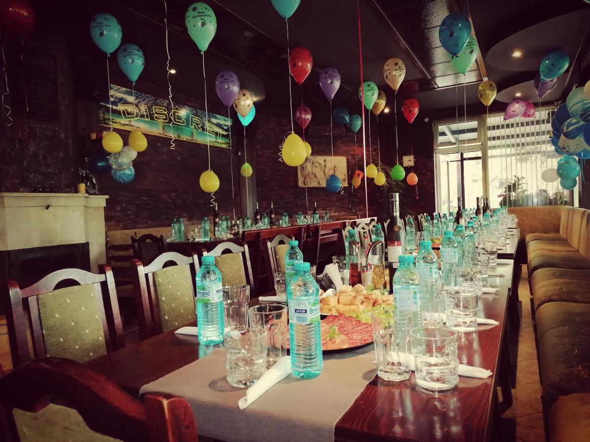 Discret Hotel & Restaurant Vladaya ภายนอก รูปภาพ