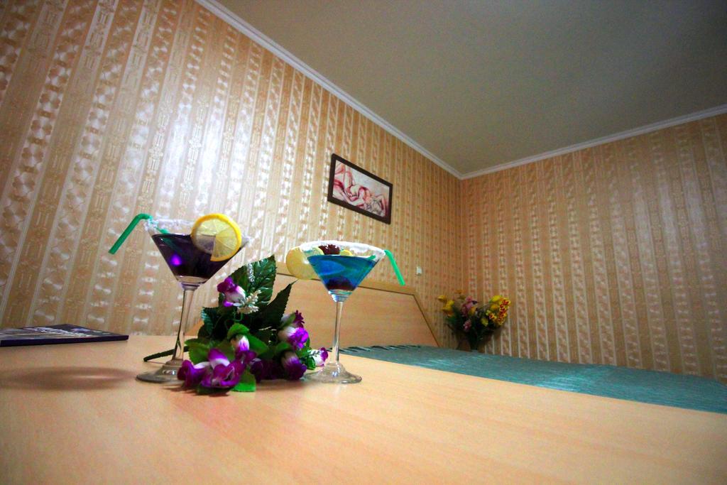 Discret Hotel & Restaurant Vladaya ภายนอก รูปภาพ