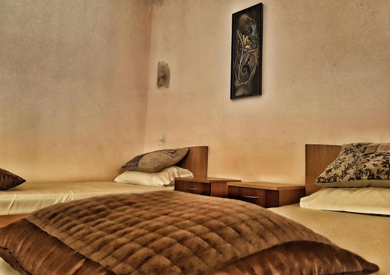 Discret Hotel & Restaurant Vladaya ภายนอก รูปภาพ